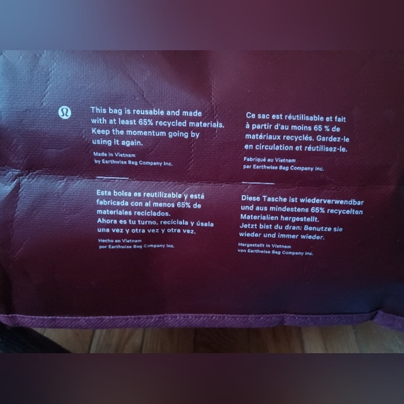 2 Lululemon bags - Picture 4 of 16